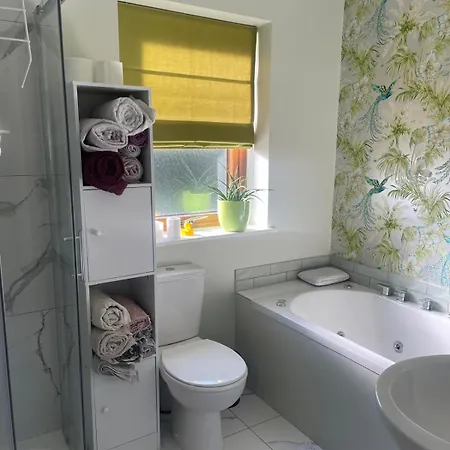 Ev Friendly & Stylish Sleeps 7 *